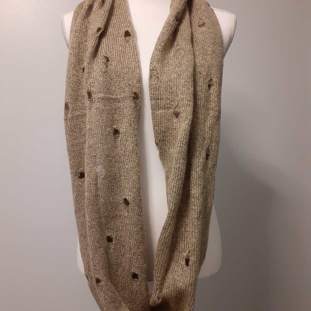 William Rast Infinity Scarf Beige OSFM - Picture 4 of 5